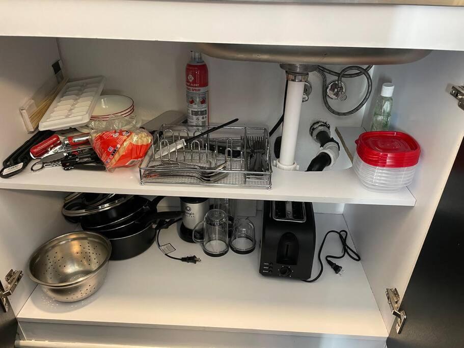 Your Tiny Downtown Home With Backyard Unit D フェニックス エクステリア 写真